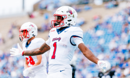 Liberty runs to bowl eligibility with win over Middle Tennessee